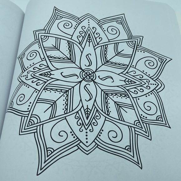 The Complete Book of Coloring For Grown Ups - Picture 4 of 6